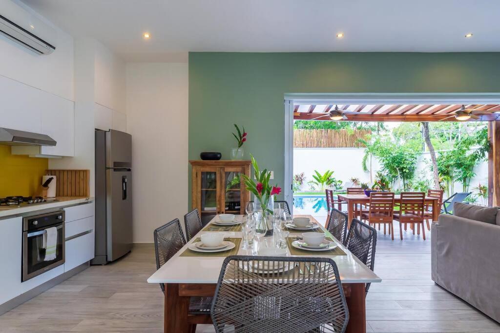 Luxury Private 3bed Villa, Garden, Pool,security Villa *