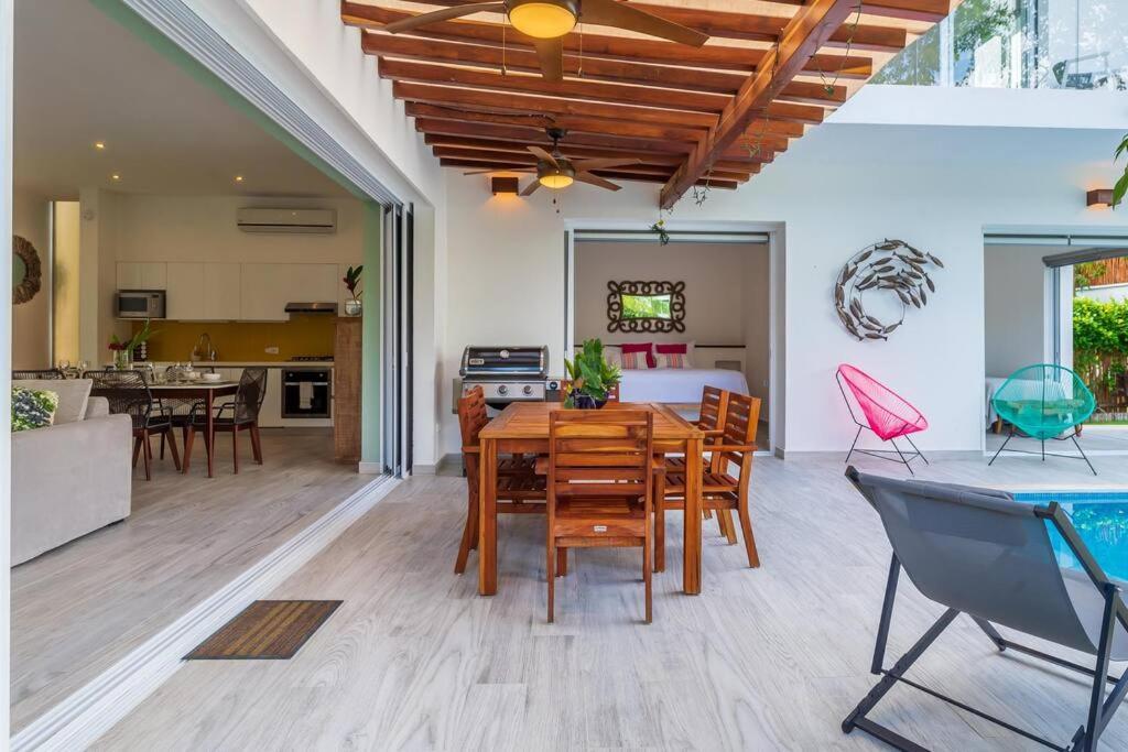 Luxury Private 3bed Villa, Garden, Pool,security *