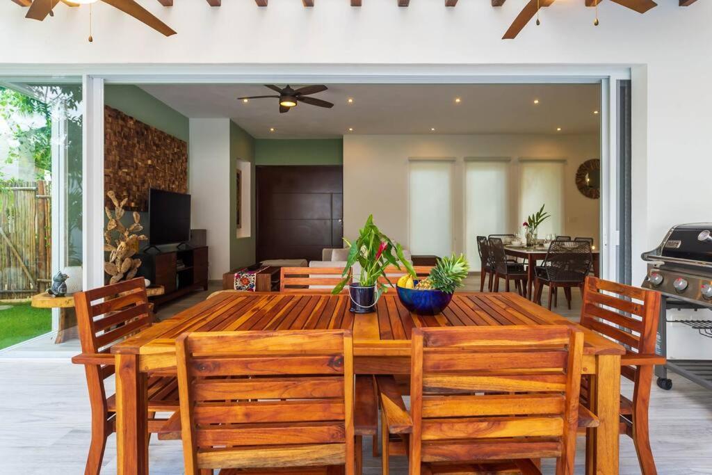 Luxury Private 3bed Villa, Garden, Pool,security