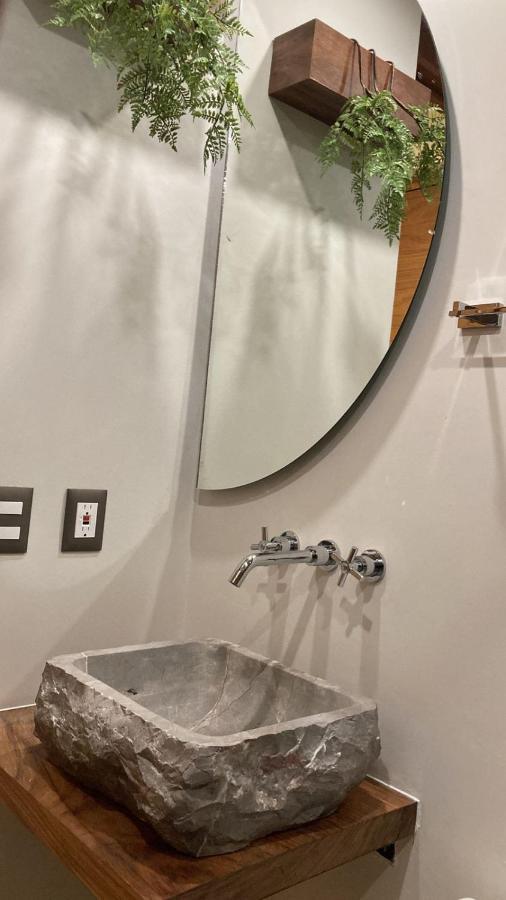 Queen Bed Suite, Infinity Pool & Fast Wifi, Nespresso & Netflix Tulum