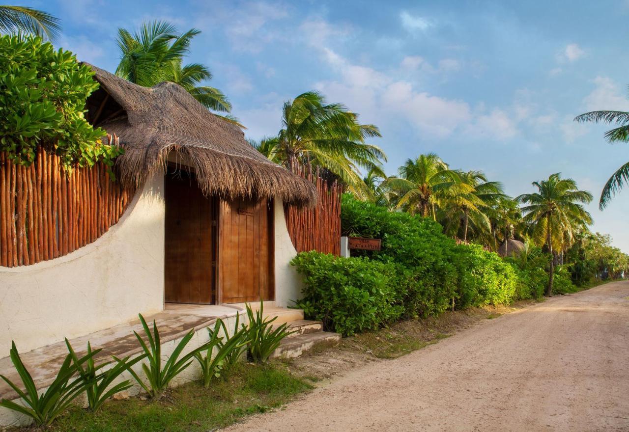Beachfront Playaaekun Villa *