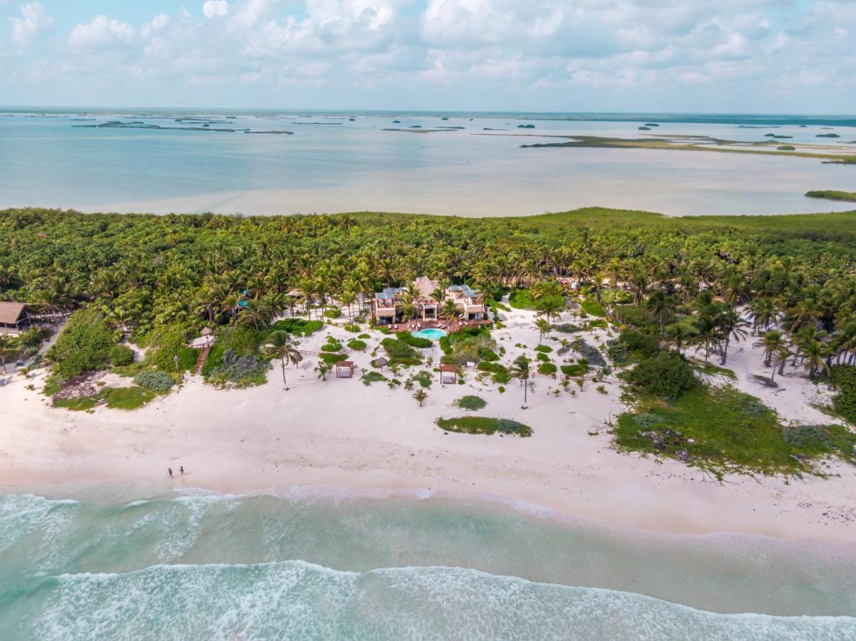 Villa Beachfront Playaaekun