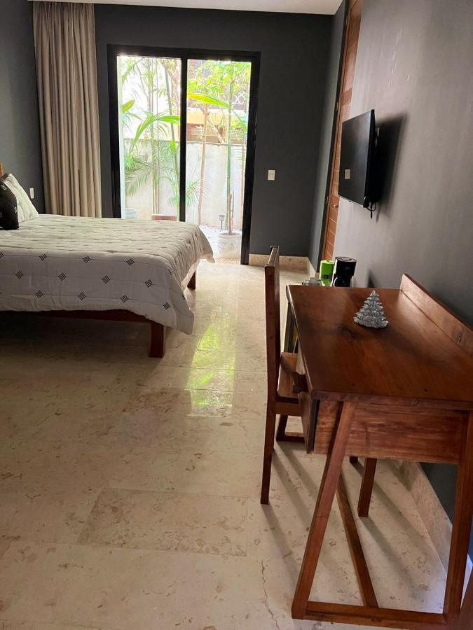 Kin - Puerta Azul Luxury