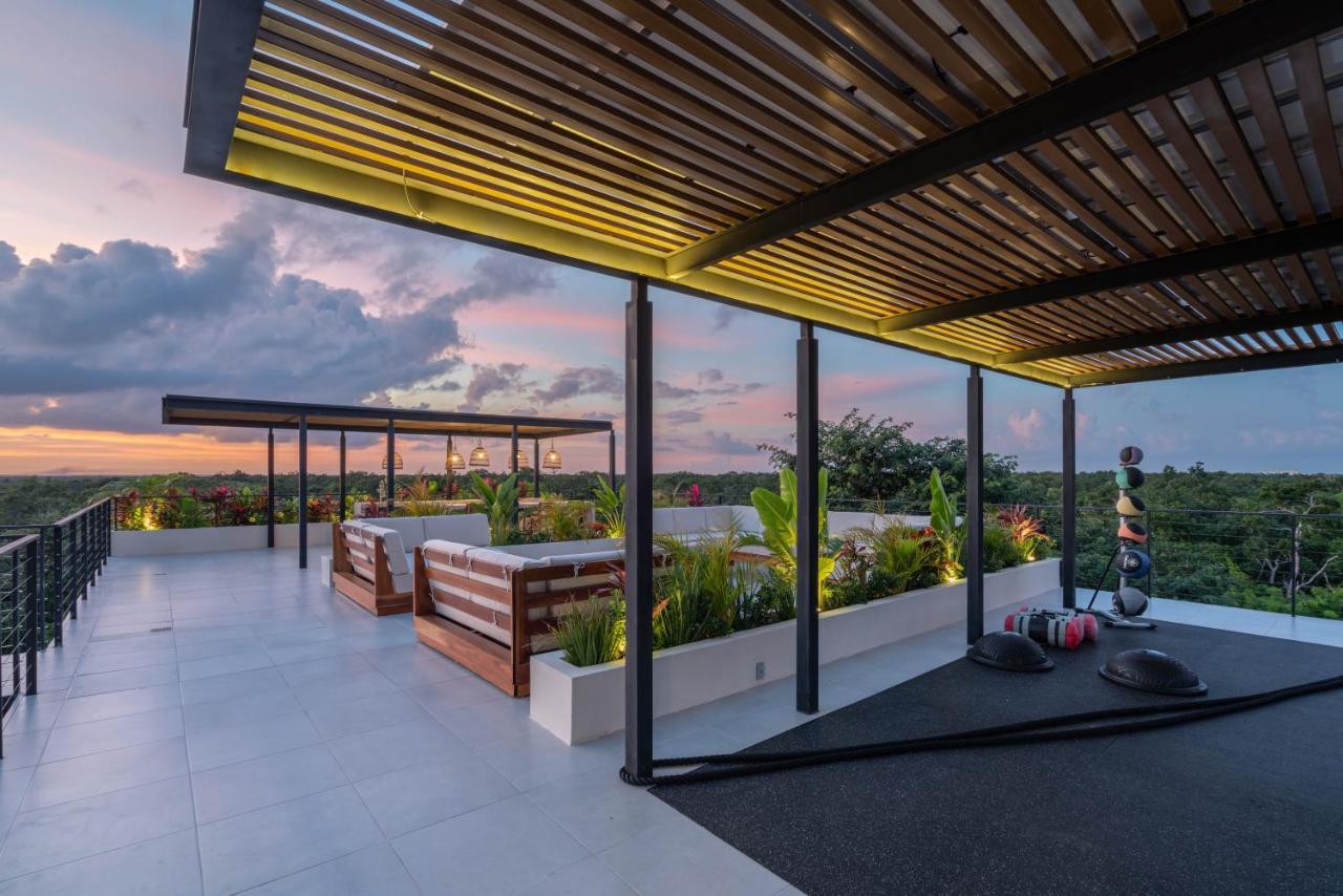 Stylish And Peaceful Jungle At 525 *