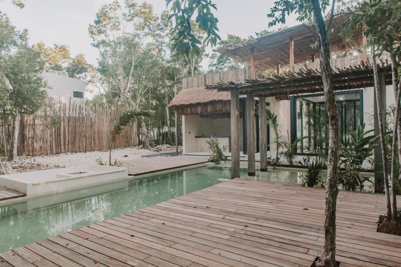 Jungle-chic Luxurious Villa
