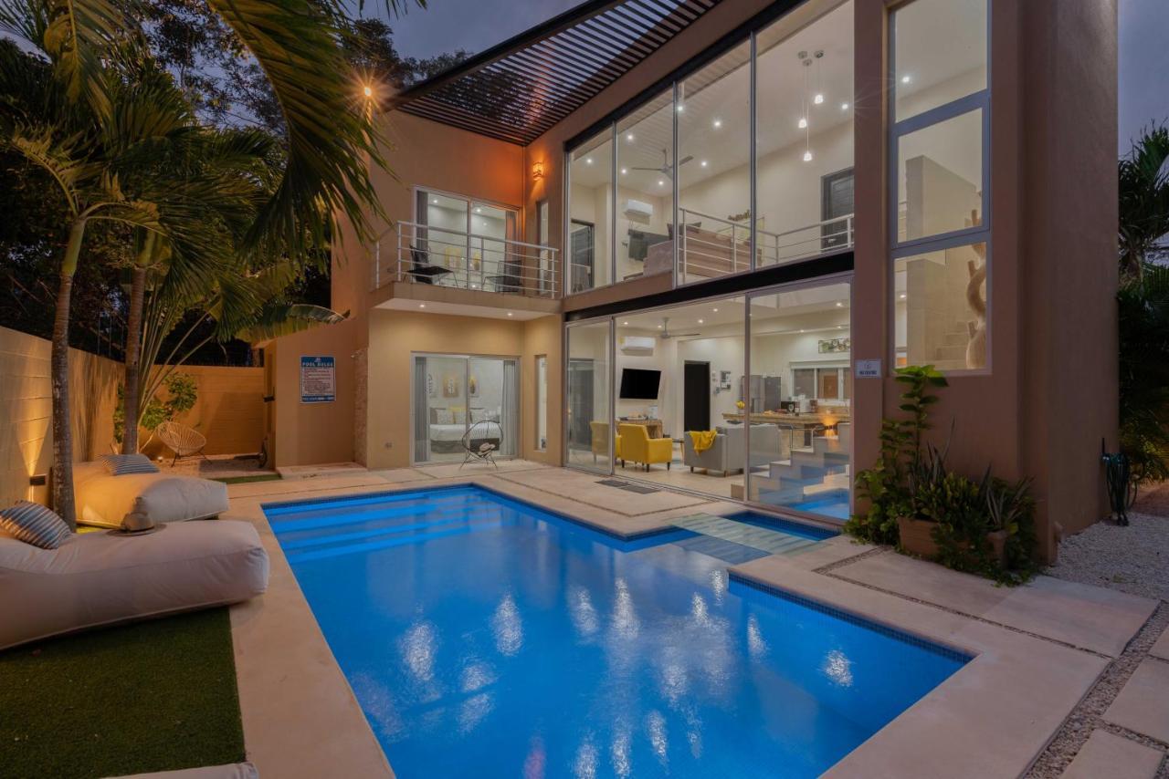 Сasa de vacaciones Private Modern Villa-pool Beds-ac-internet-parking-grill