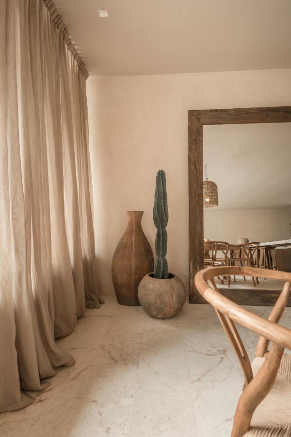 Exclusive Penthouse By Famous Interior Designer By Yeah *