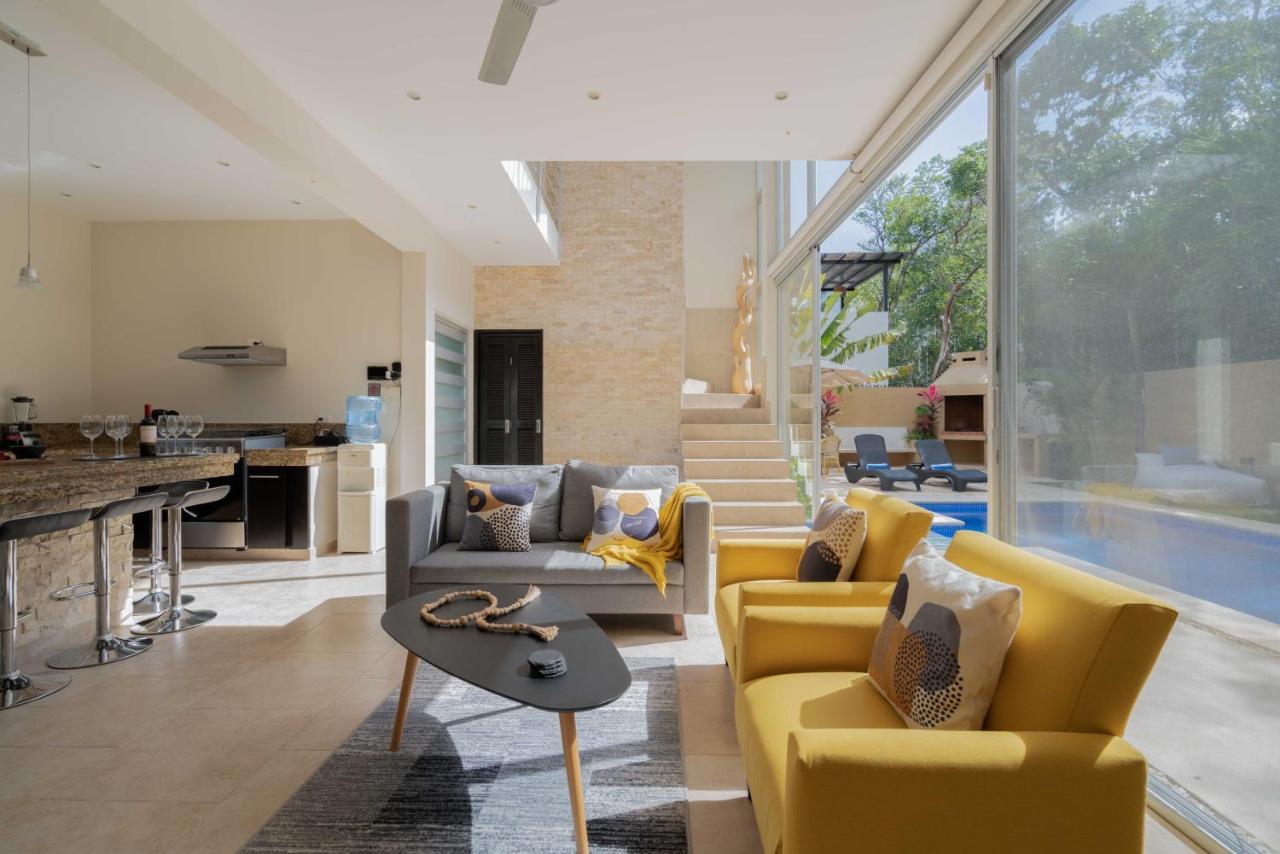 Сasa de vacaciones Private Modern Villa-pool Beds-ac-internet-parking-grill *