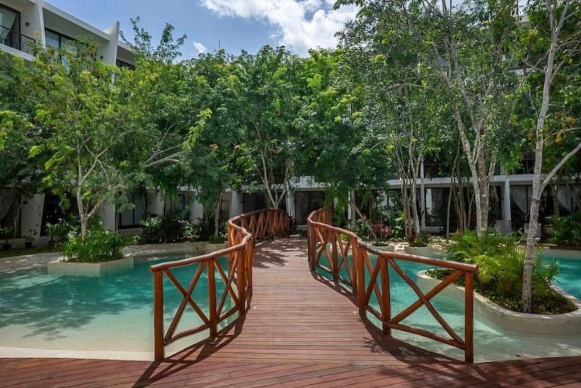 Jungle & Private Patio *