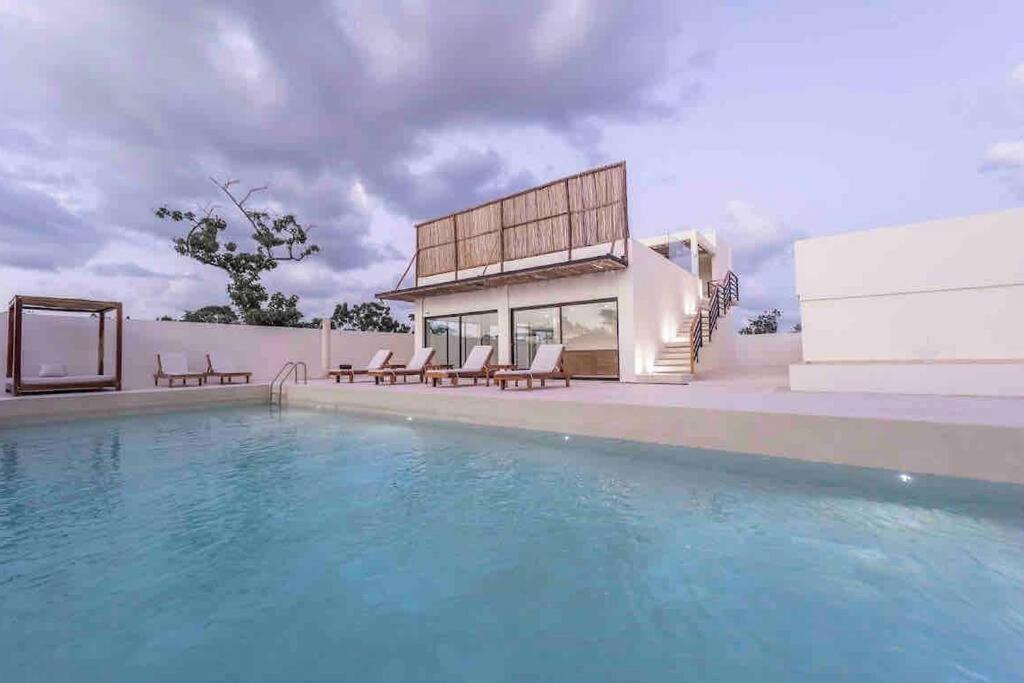 The Waves 307 Classy Ph With Private Pool Apartamento *