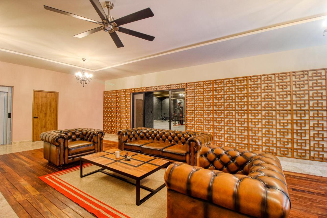 Giada Towers, Unit 102 Apartamento *
