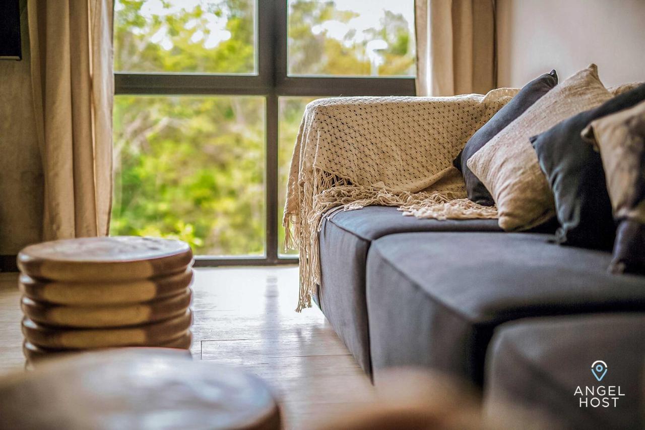 Chic In The Heart Of By Stella Apartamento *