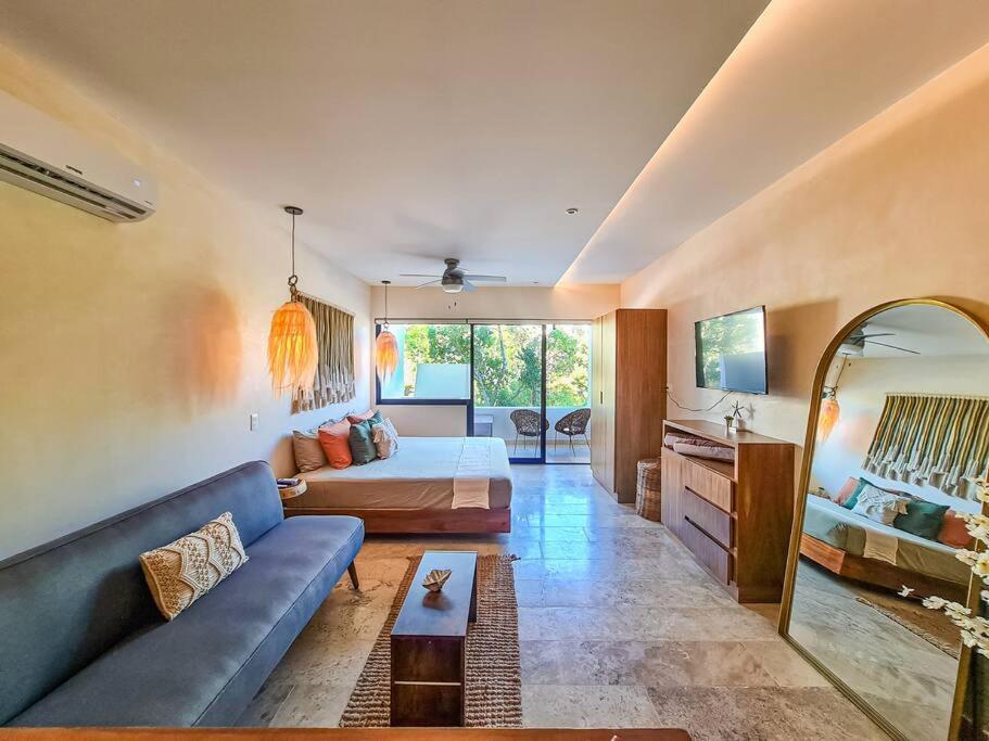 Sunrise Studio In Aldea Zama