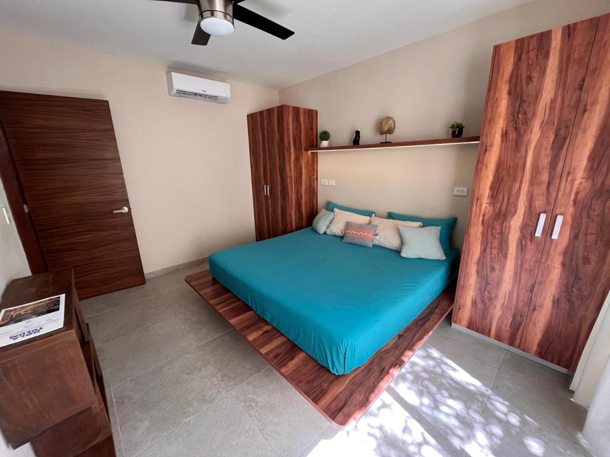 Jungle & Private Patio Apartment