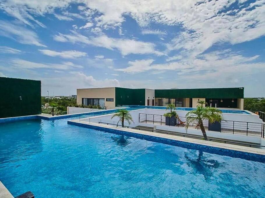 2 Bedroom With Rooftop Pool And Gym Apartamento
