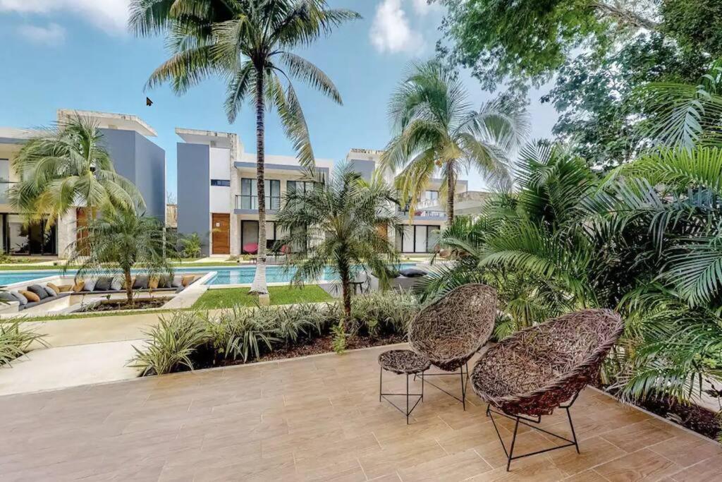 Apartamento Contemporary Poolside Condo, Wi-fi - Paraiso Kaanal 101 *