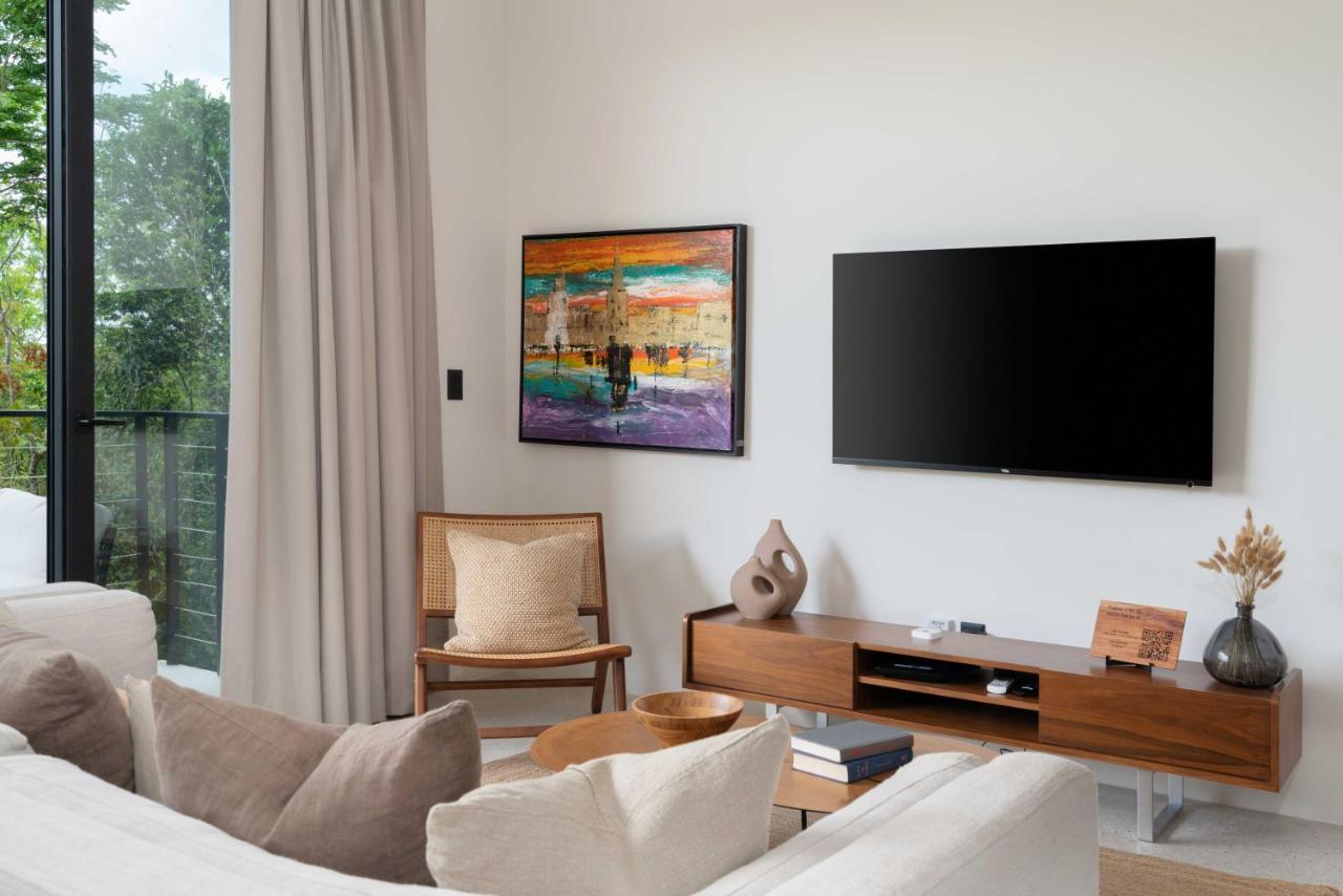 Stylish And Peaceful Jungle At 525 Tulum