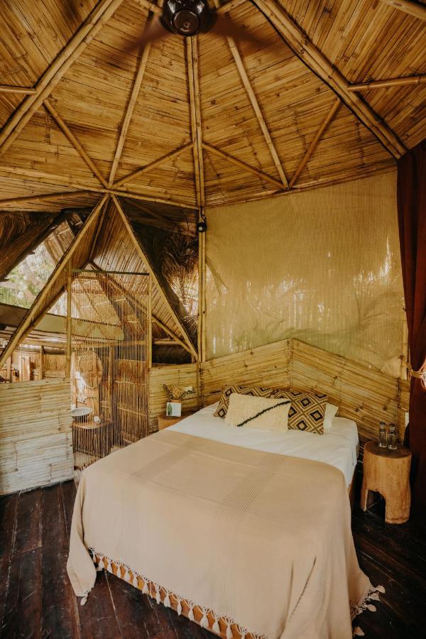 Ether Hotel