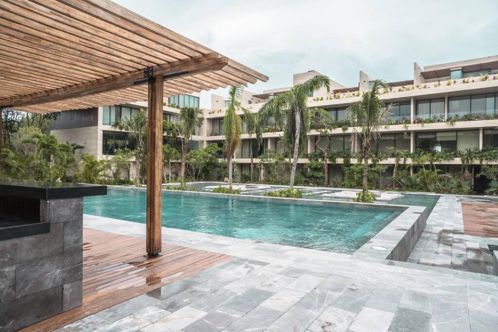 De Lujo, Alberca, Gym, Jacuzzi En Areas Comunes Apartamento