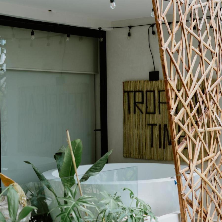 Jade Tulum