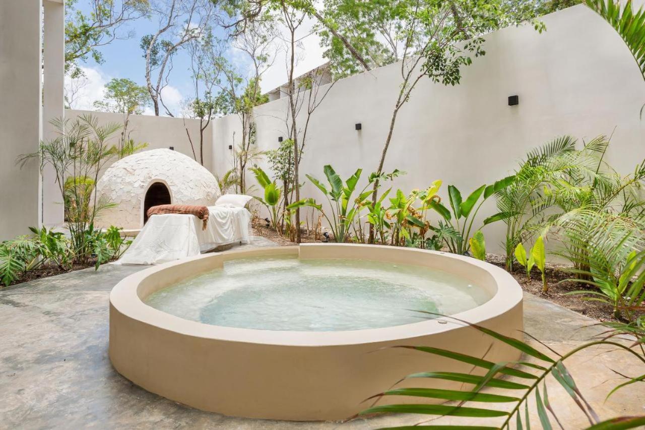 Jade * Tulum