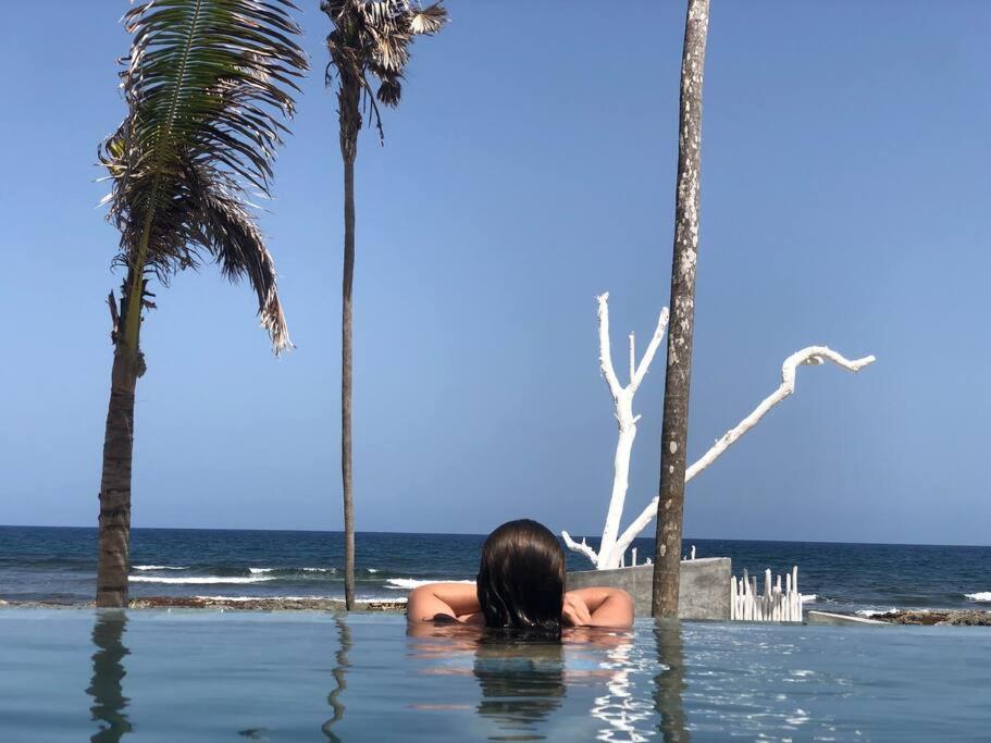 Beachfront I'ik Villa *