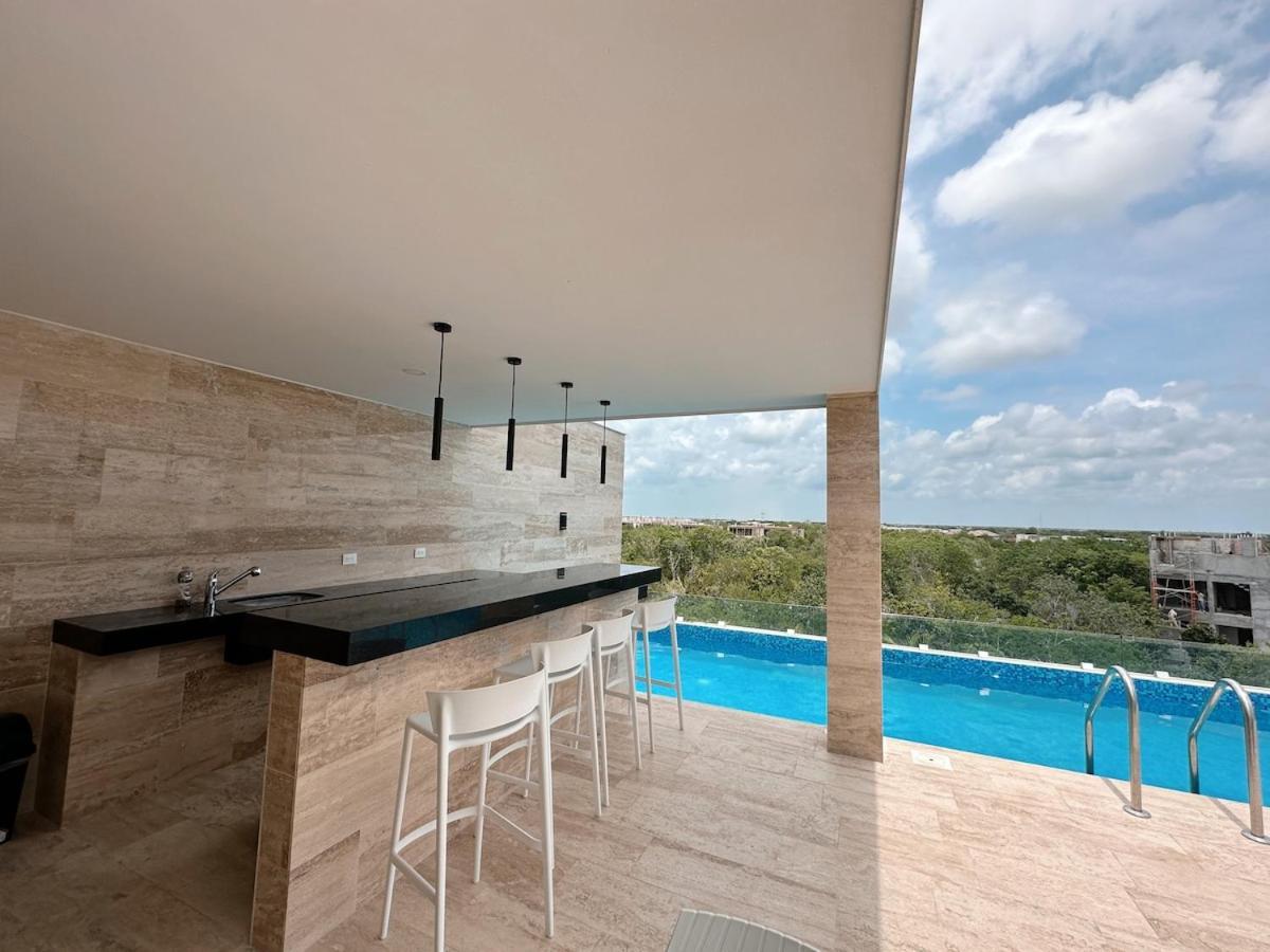 Hotel 307 *