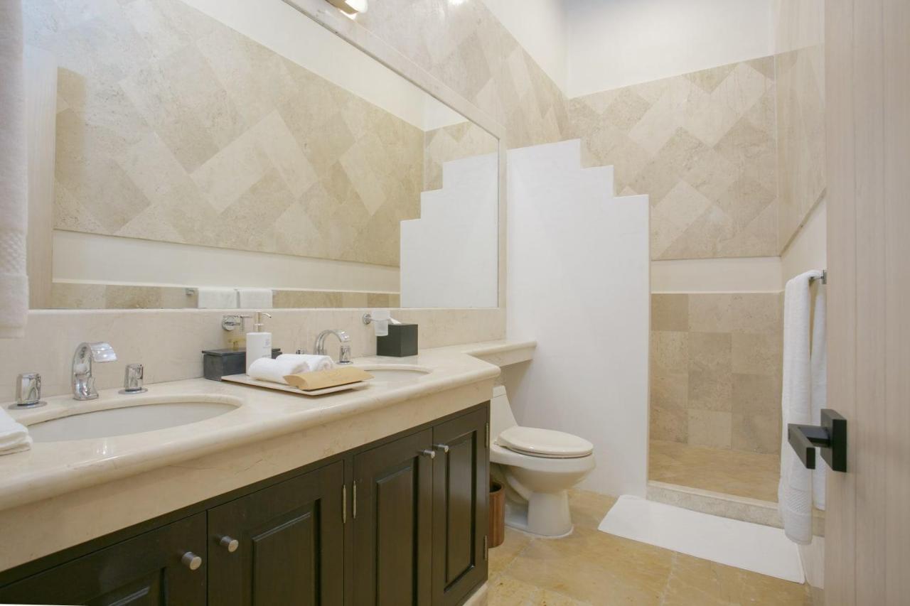 Villa 8 Bedroom Luxury With Private Chef Included *