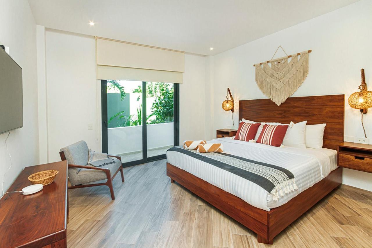 Enjoy Yaaxlum With So Many Amenities *