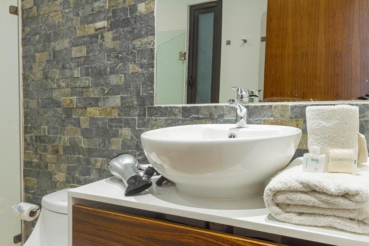 Enjoy Yaaxlum With So Many Amenities Apartamento Tulum