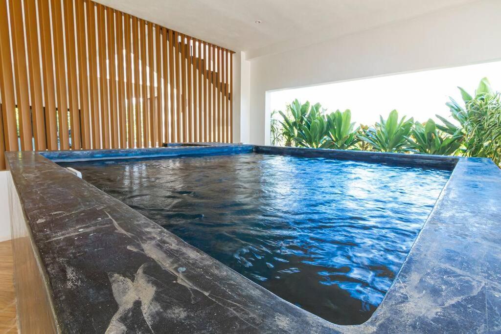 Amazing Pool In Yaaxlum 201 *
