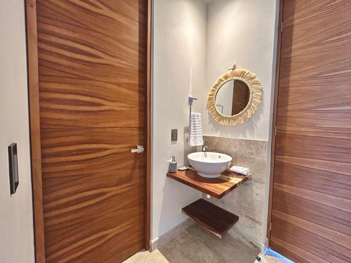 Beautiful Rooftop With Private Terrace, Amazing Pool With Aerial Views, Jacuzzi-sauna-gym-laundry-cinema-coworking