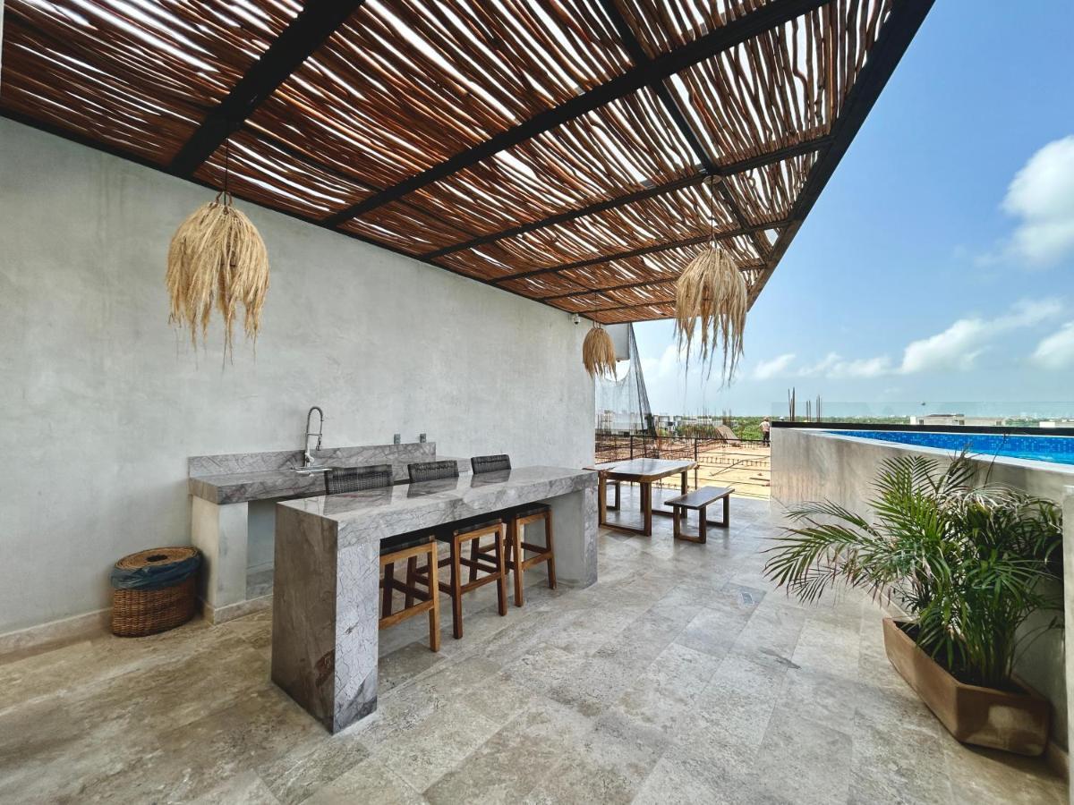Beautiful Rooftop With Private Terrace, Amazing Pool With Aerial Views, Jacuzzi-sauna-gym-laundry-cinema-coworking Tulum