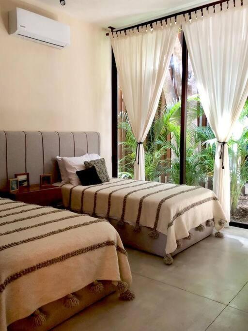 Luxury 2 Bdr 2 Bth 2 Bikes Jacuzzi Fiboptic Wifi. Apartamento