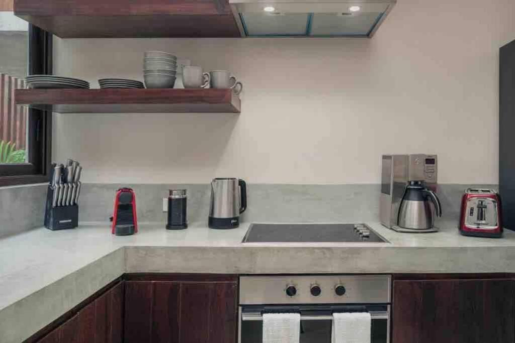 Luxury 2 Bdr 2 Bth 2 Bikes Jacuzzi Fiboptic Wifi. * Tulum