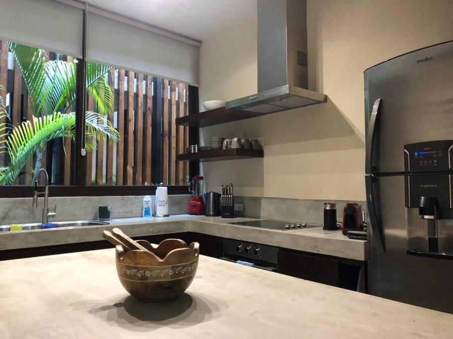 Luxury 2 Bdr 2 Bth 2 Bikes Jacuzzi Fiboptic Wifi.