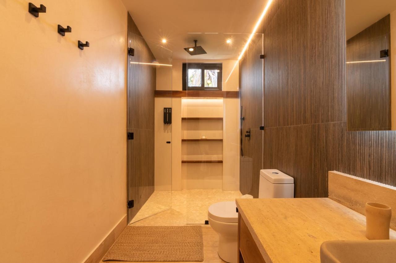 Tulumar Beachfront Luxury Villa- Full Service Villa *