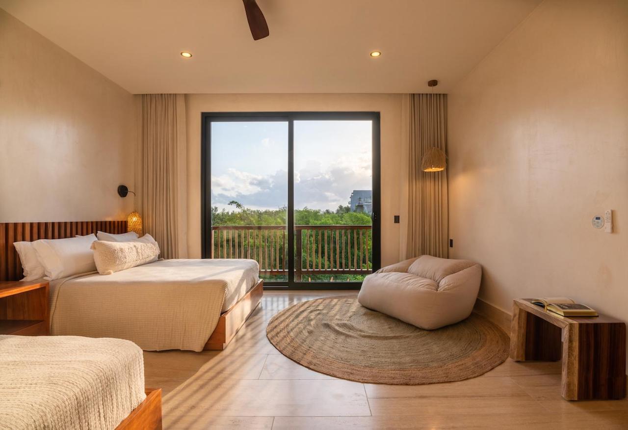 Villa Tulumar Beachfront Luxury Villa- Full Service