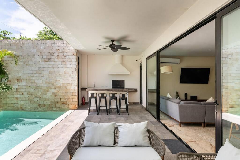 Villa Amates With Jacuzzi & Pool With Great Concierge Service By Hum Living