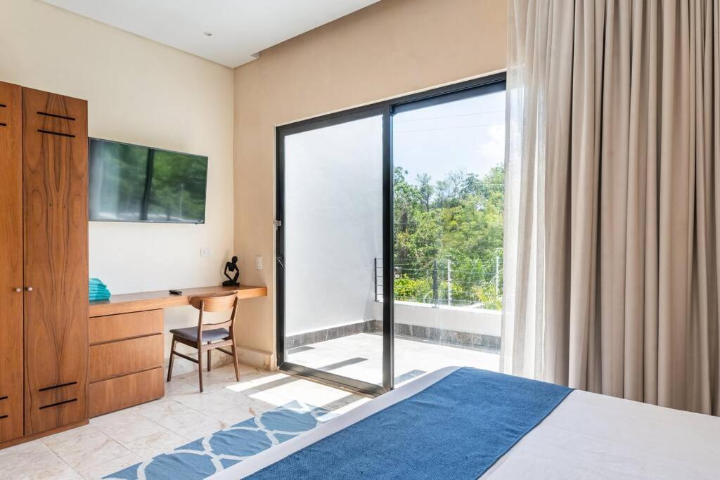 Amates With Jacuzzi & Pool With Great Concierge Service By Hum Living