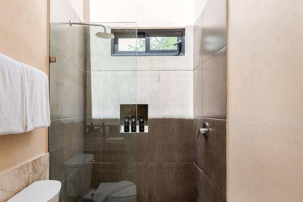 Amates With Jacuzzi & Pool With Great Concierge Service By Hum Living Villa Tulum