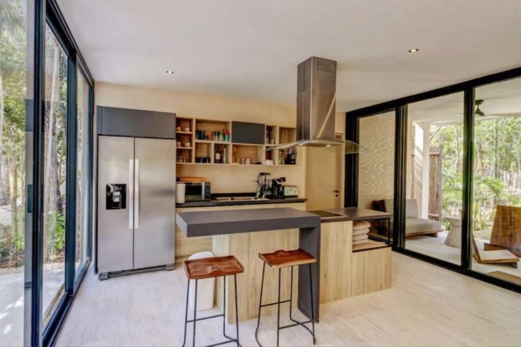 Luxury 3 Bed & Bath Eco-chic - Private Pool