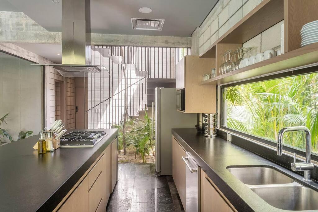 Incredible At Exclusive Gated Community La Privada Aldea Zama, 5 Bedroom Private Pool & Concierge Service Tulum