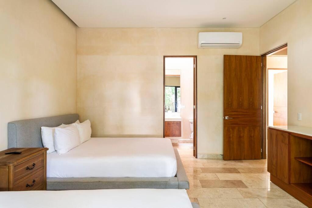 Villa Enjoy Nature At With 100 Year Old Tree, Private Pool & Concierge Service