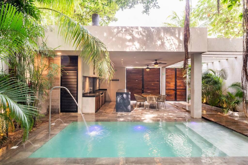Enjoy Nature At With 100 Year Old Tree, Private Pool & Concierge Service