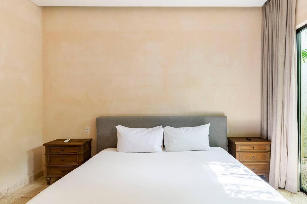 Villa Enjoy Nature At With 100 Year Old Tree, Private Pool & Concierge Service