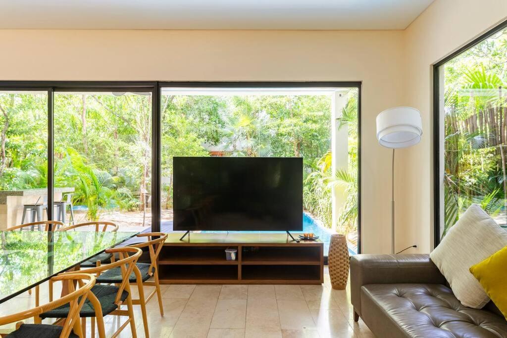 Villa Luxurious At Exclusive Gated Community La Privada Aldea Zama, 5 Bedroom Private Pool & Concierge Service