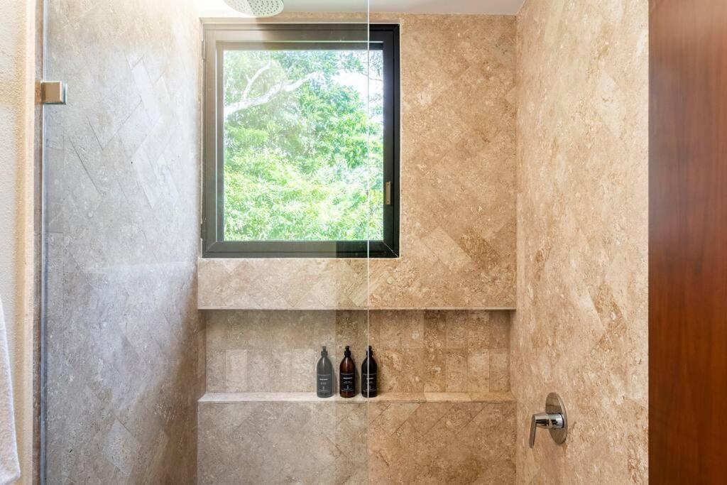 Luxurious At Exclusive Gated Community La Privada Aldea Zama, 5 Bedroom Private Pool & Concierge Service Villa Tulum