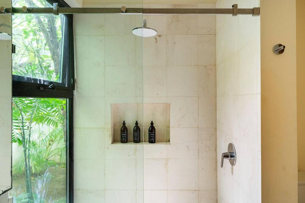 Enjoy Nature At With 100 Year Old Tree, Private Pool & Concierge Service Villa Tulum