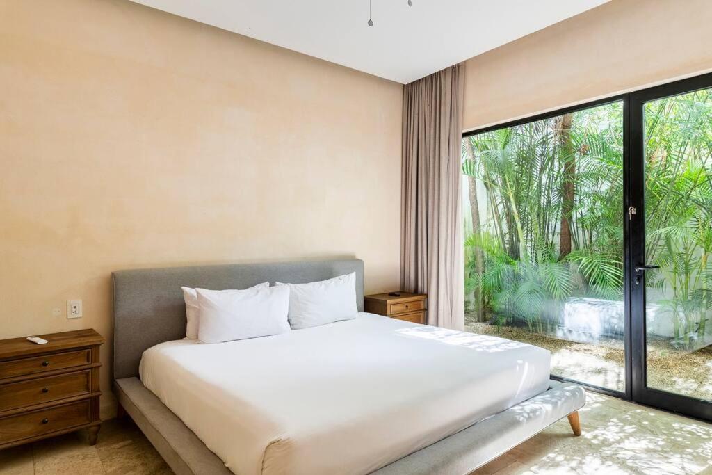 Villa Enjoy Nature At With 100 Year Old Tree, Private Pool & Concierge Service